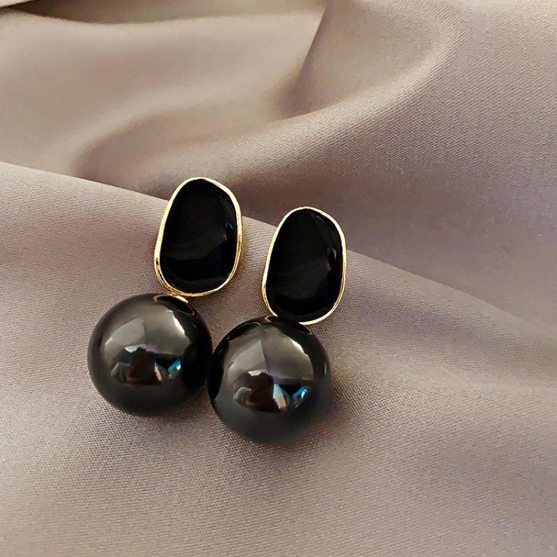 Big Brand High Class Noble Pea - Pearl Stud Earrings のレビューと価格