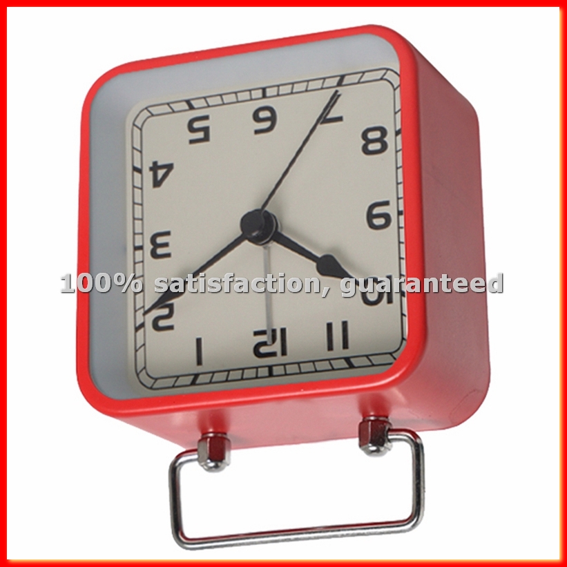 Small Metal Square Alarm Clock - Watches & Jewelry Repair Center Photos のレビューと価格
