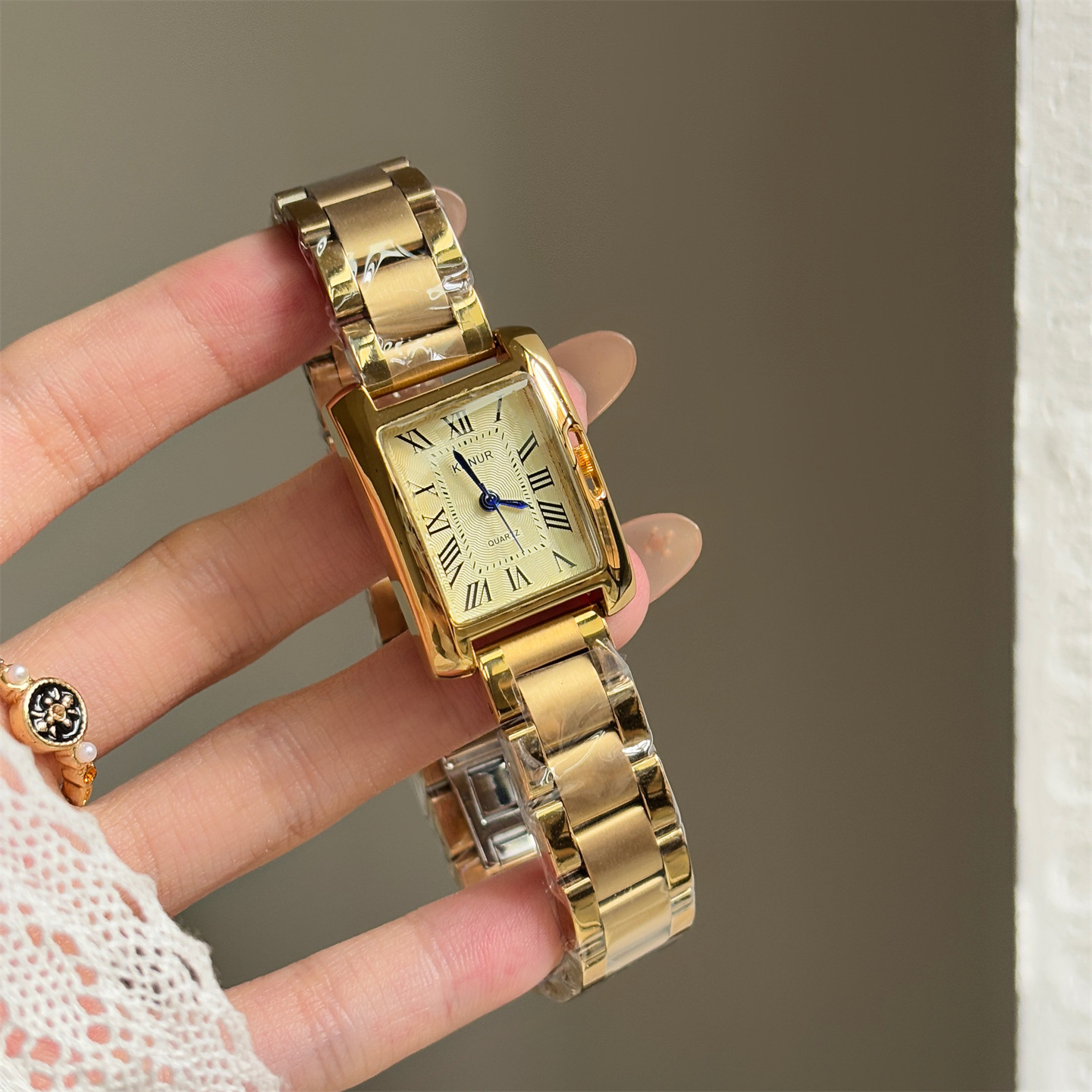 Retro watch for women, Roman r - Mystery Jewelry Jar Watches のレビューと価格