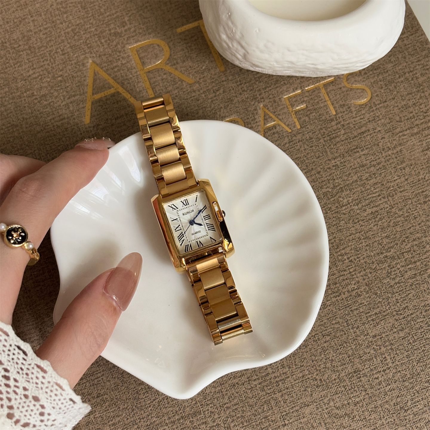 Retro watch for women, Roman r - Mystery Jewelry Jar Watches のレビューと価格