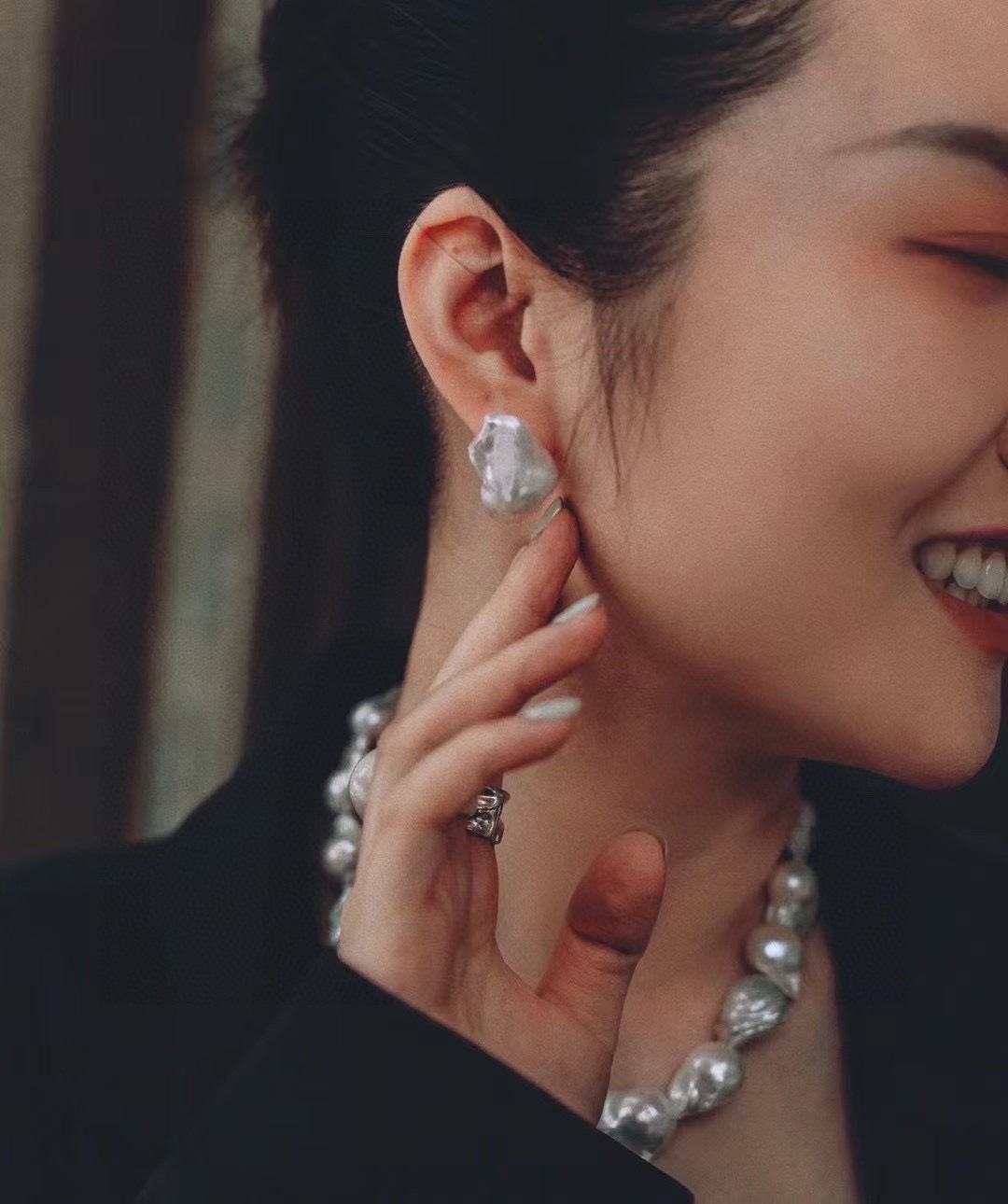Natural Freshwater Baroque Pea - Pearl Stud Earrings のレビューと価格
