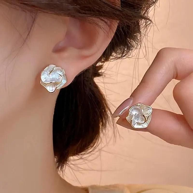 925 Silver Needle Vintage Purp - Pearl Stud Earrings のレビューと価格