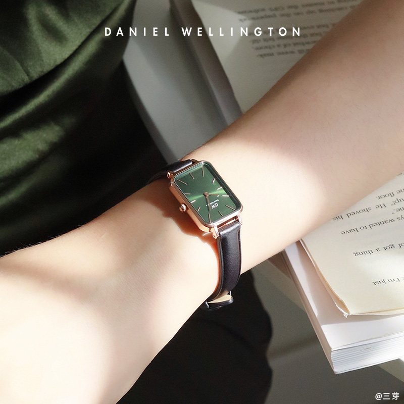 Daniel Wellington Quadro 20X26 - Daniel Wellington Watches & Jewelry Online Store のレビューと価格